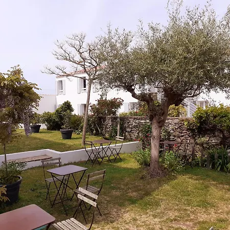 L'escale A L'ile D'yeu Отель 3*